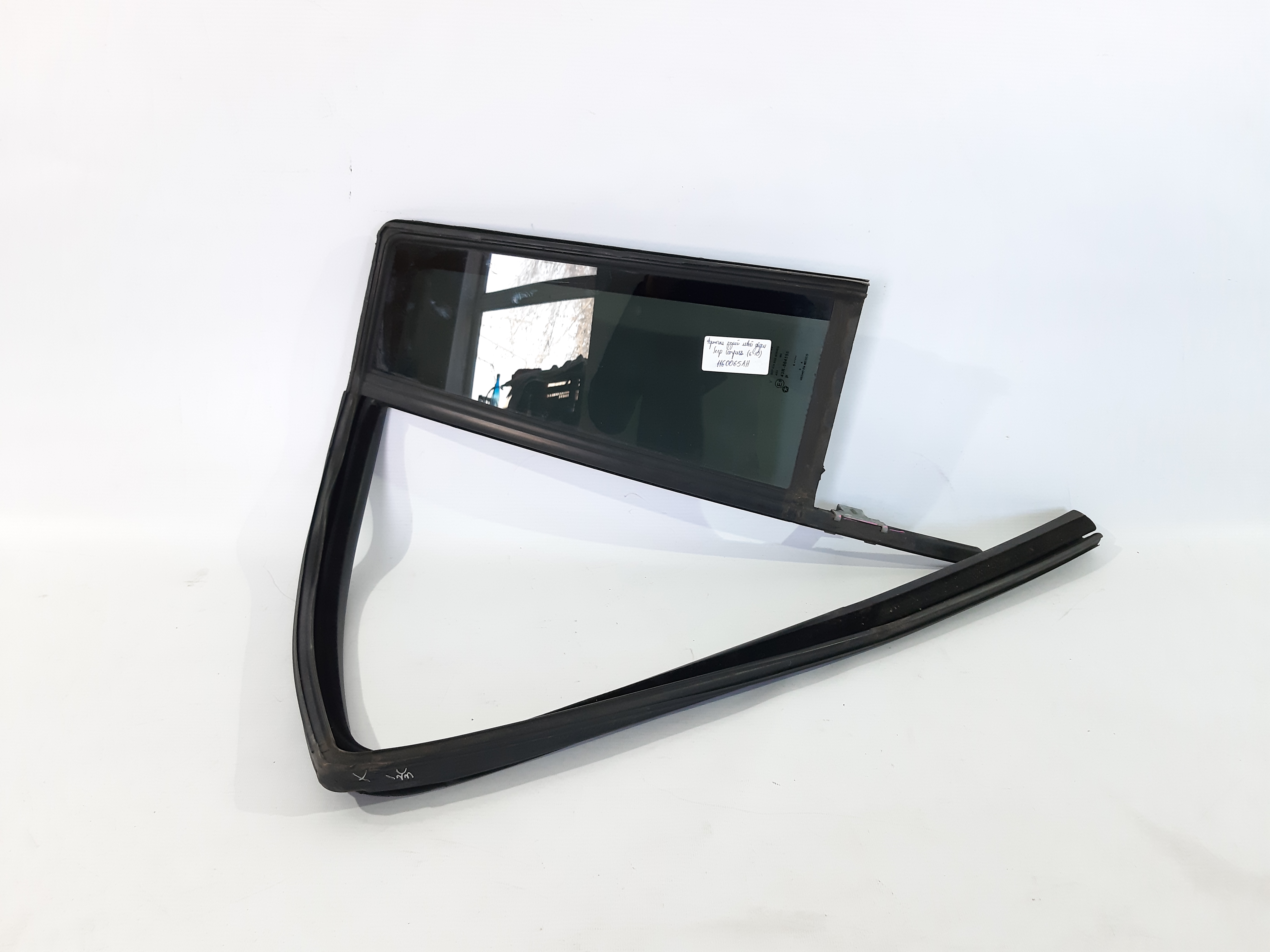 Compass. Форточка двери задней левой Jeep Compass 2007-2017 5160065AH Jeep Compass