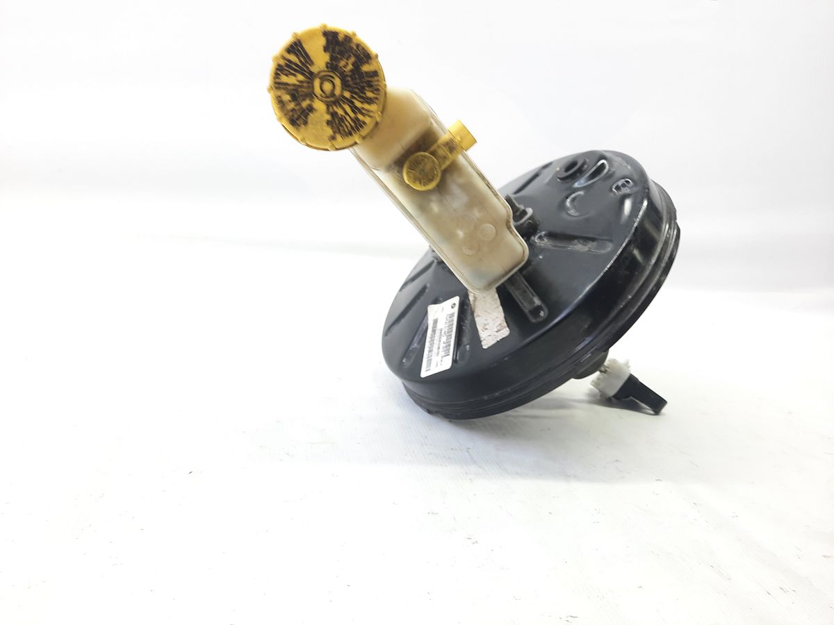 Dart Головний гальмівний циліндр Dodge Dart 2013-2019 68192615AA Dodge Dart 12