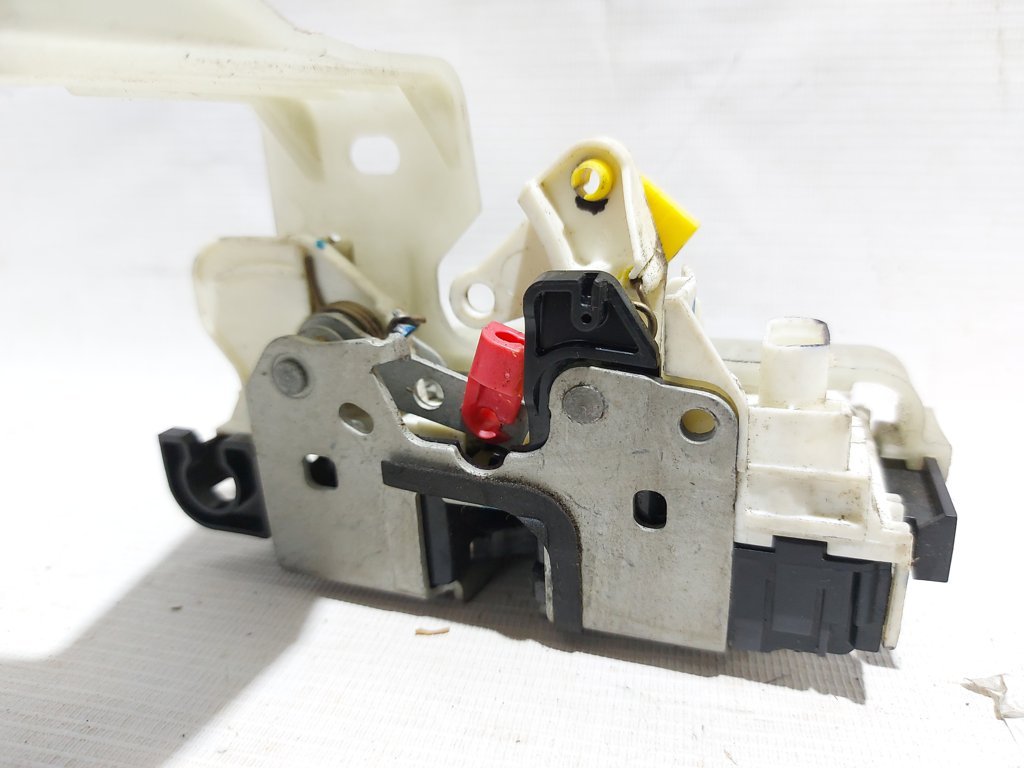 Patriot Замок дверей передньої правої Jeep Patriot 2011-2017 4589422AI Jeep Patriot 30