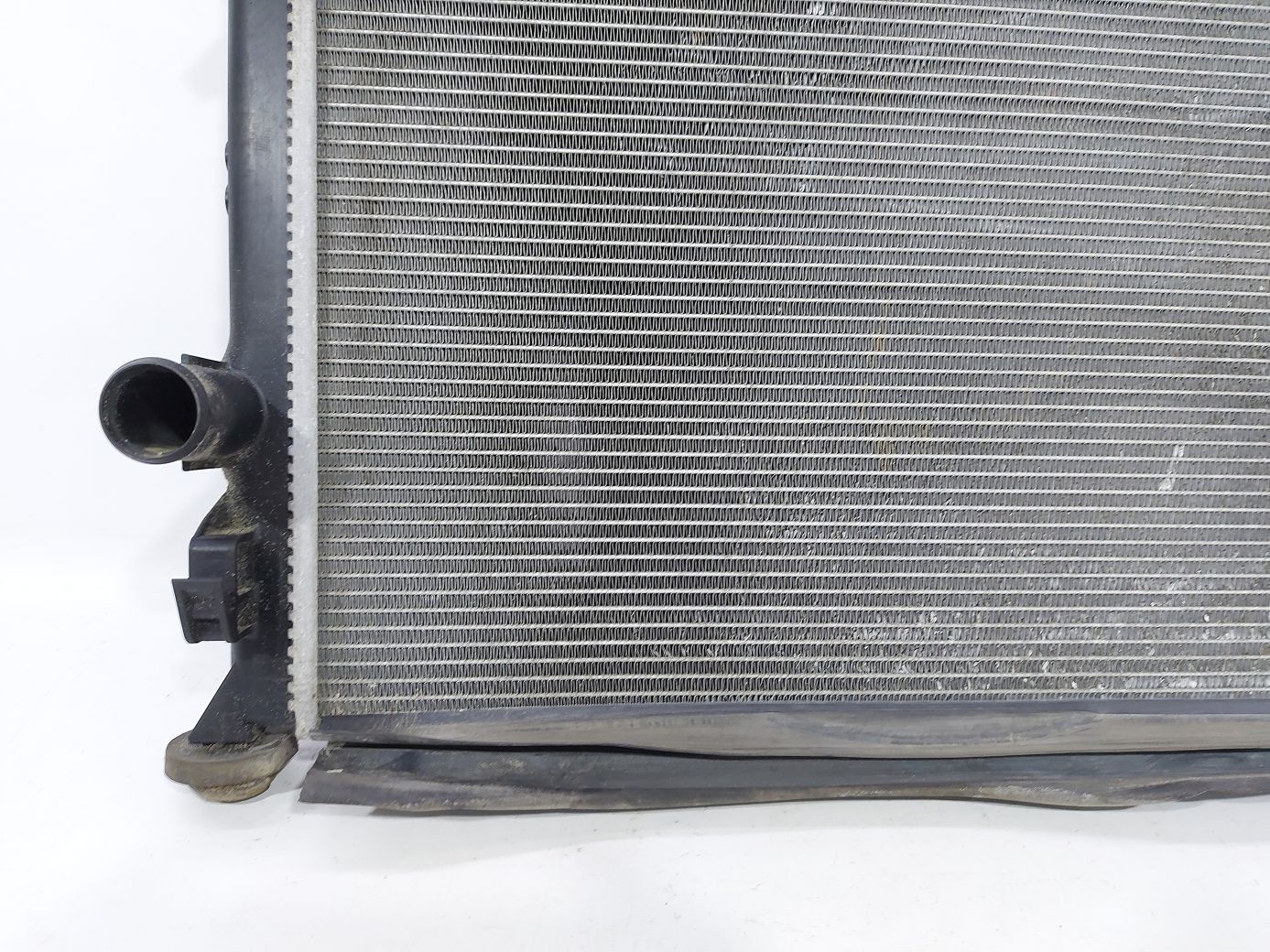 Charger Радіатор системи охолодження Dodge Charger 2009-2021 2AMR3157AA Dodge Charger 7 Charger Радіатор системи охолодження Dodge Charger 2009-2021 2AMR3157AA Dodge Charger 7