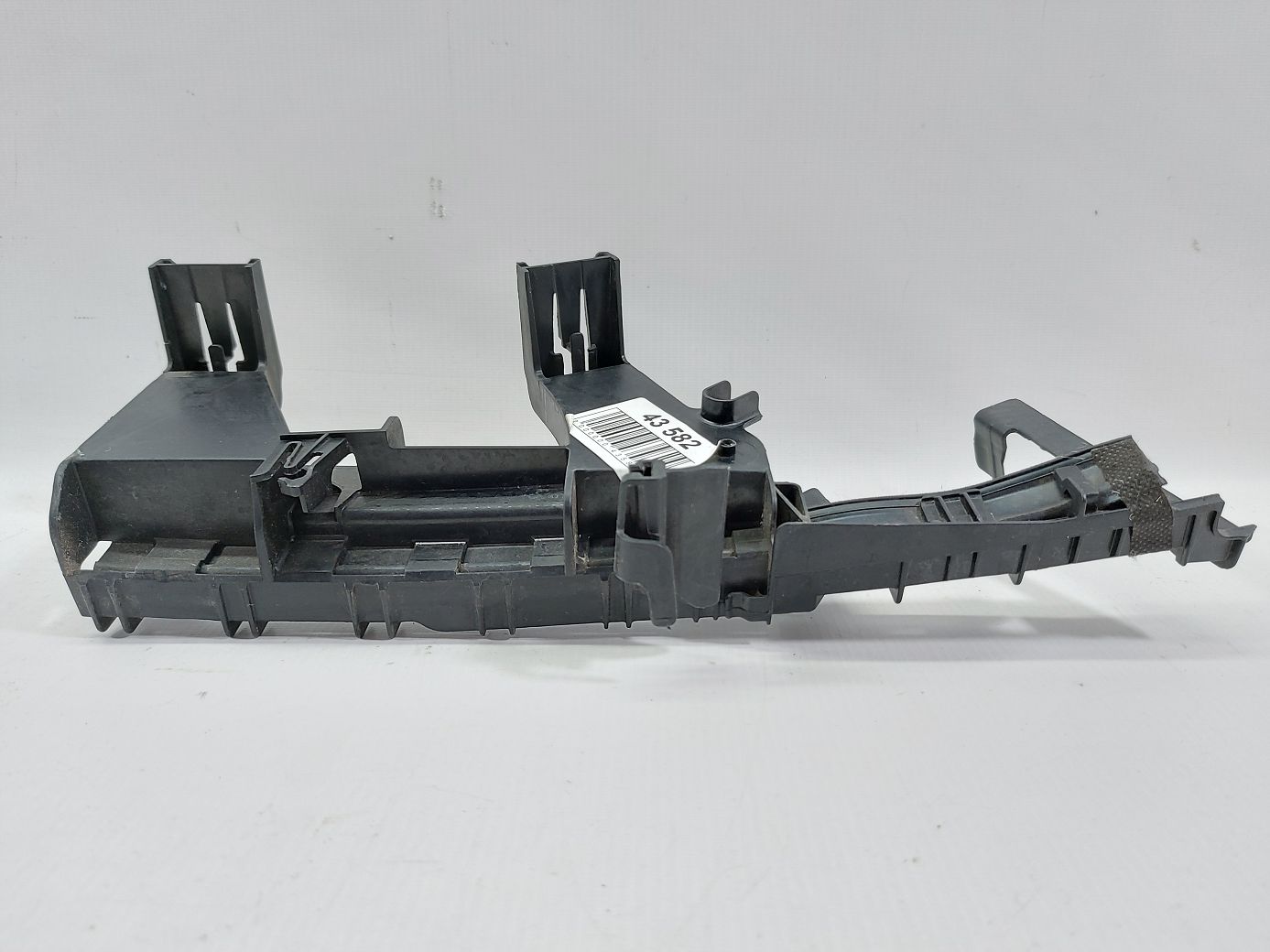 200 Кронштейн замку двері передньої правої (з санкою) Chrysler 200 2015-2017 68249028AA Chrysler 200 2