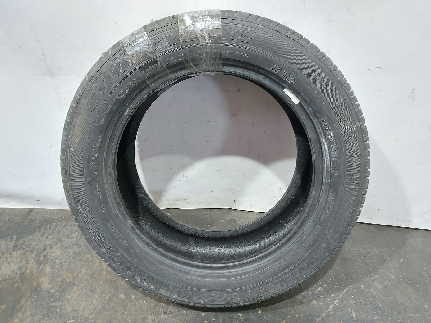 Всесезонные шины. Гума Goodyear Eagle (5.5mm) 205/55R16 Літо