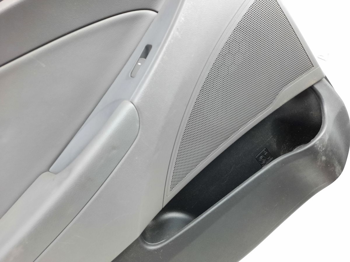 Sonata Карта дверей задньої лівої Hyundai Sonata 2011-2014 833033Q0105RA Hyundai Sonata 2