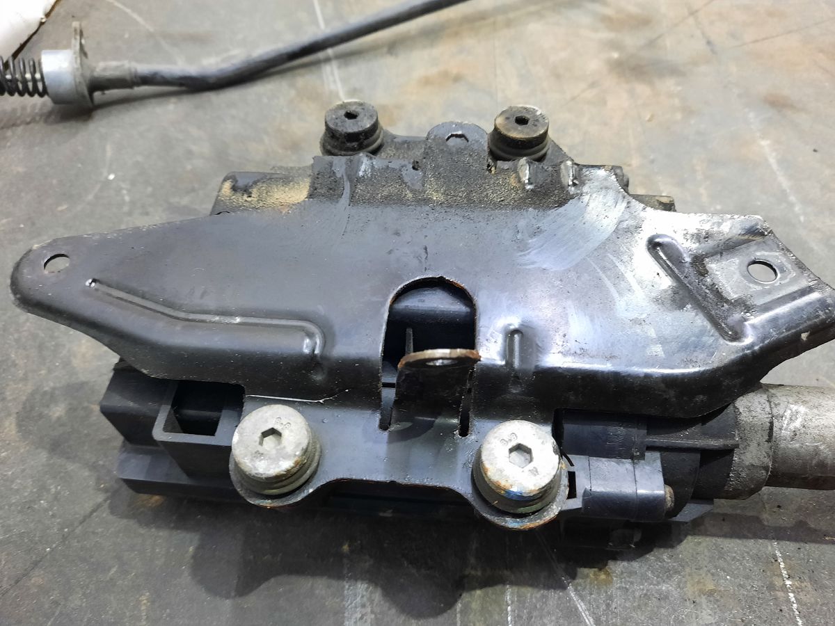 Ats Привод стояночного тормоза Cadillac ATS 2013-2017 13501701 Cadillac ATS 8