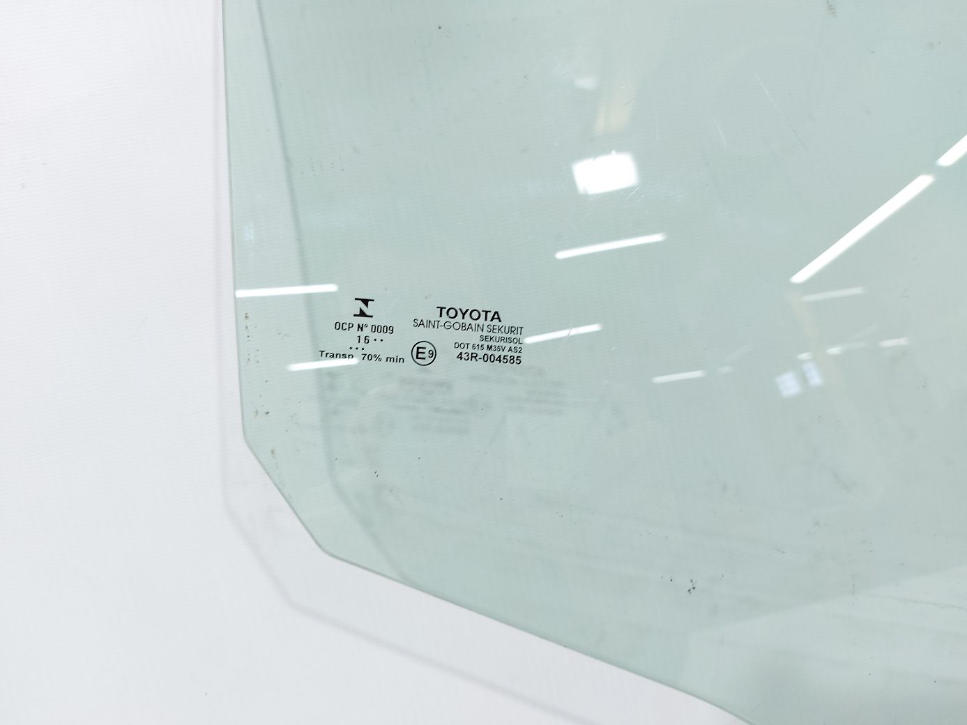 2 Скло дверей задньої правої Mazda 2 2011-2014 D65372511B Mazda 2 3