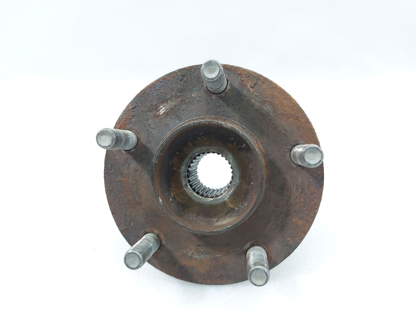 3. Ступиця передня права Mazda 3 2014-2018 B45A3304X Mazda 3