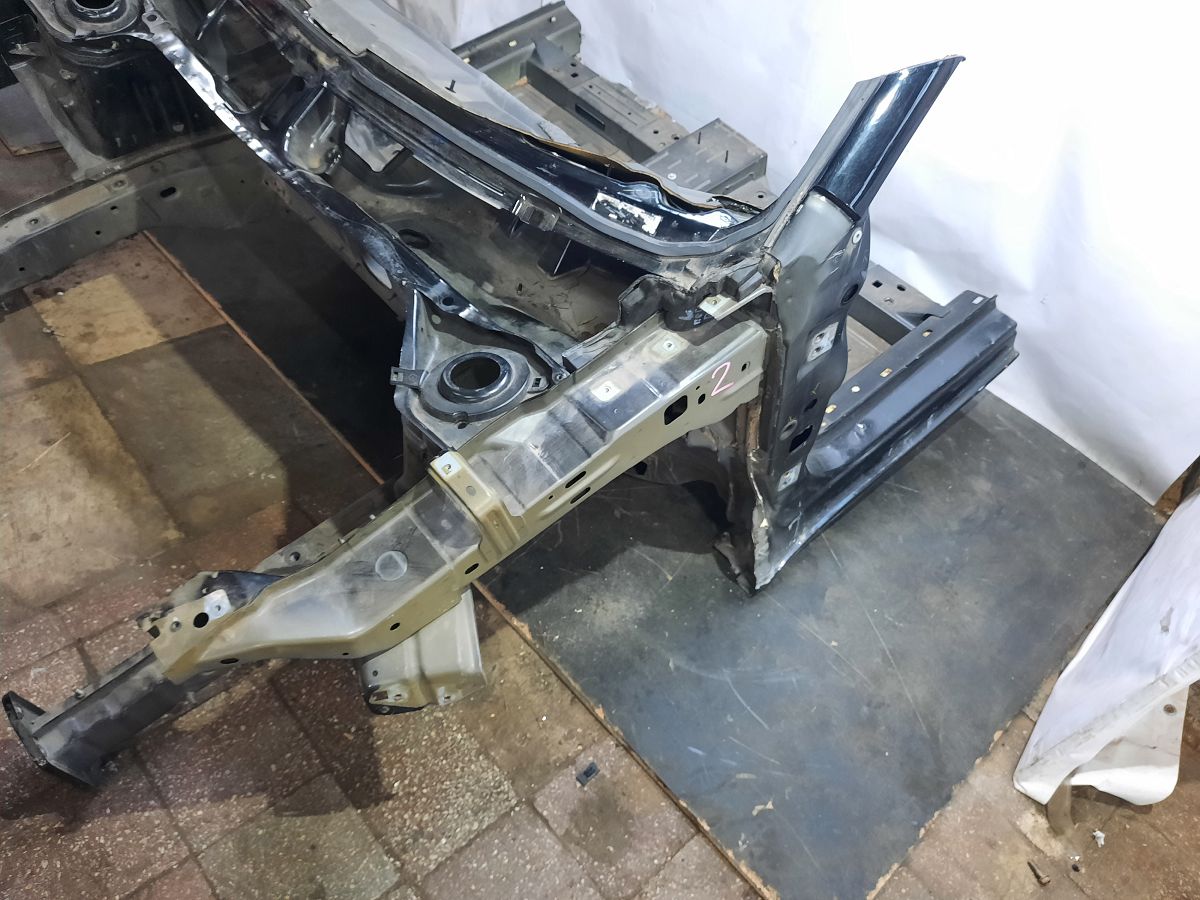 Dart Чверть передня ліва зі склянкою Dodge Dart 2013-2019 68105063AB Dodge Dart 2