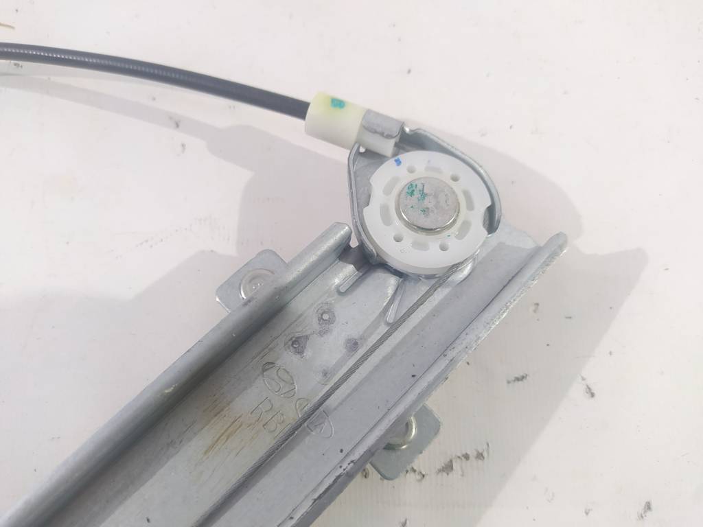 Accent hatchback Склопідйомник дверей задньої лівої Hyundai Accent Hatchback 2012-2017 834011R110 Hyundai Accent Hatchback 7