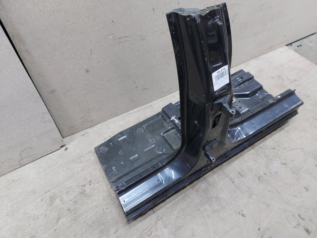 7 series Центральна стійка права (метал) BMW 7 2012 41217218594 BMW 7 3