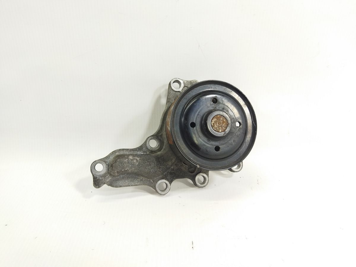 Camry. Помпа водяна Toyota Camry 2015-2017 1610009515 Toyota Camry