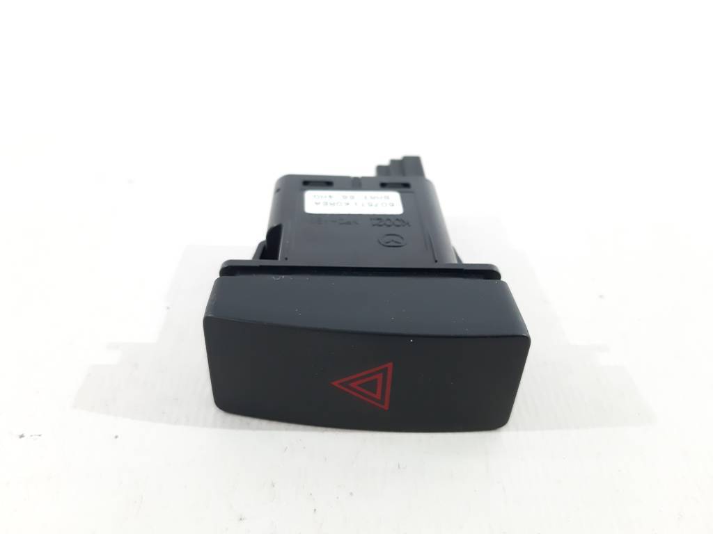 6. Аварійна кнопка Mazda 6 2014-2019 GKL1664H0 Mazda 6 6. Аварійна кнопка Mazda 6 2014-2019 GKL1664H0 Mazda 6