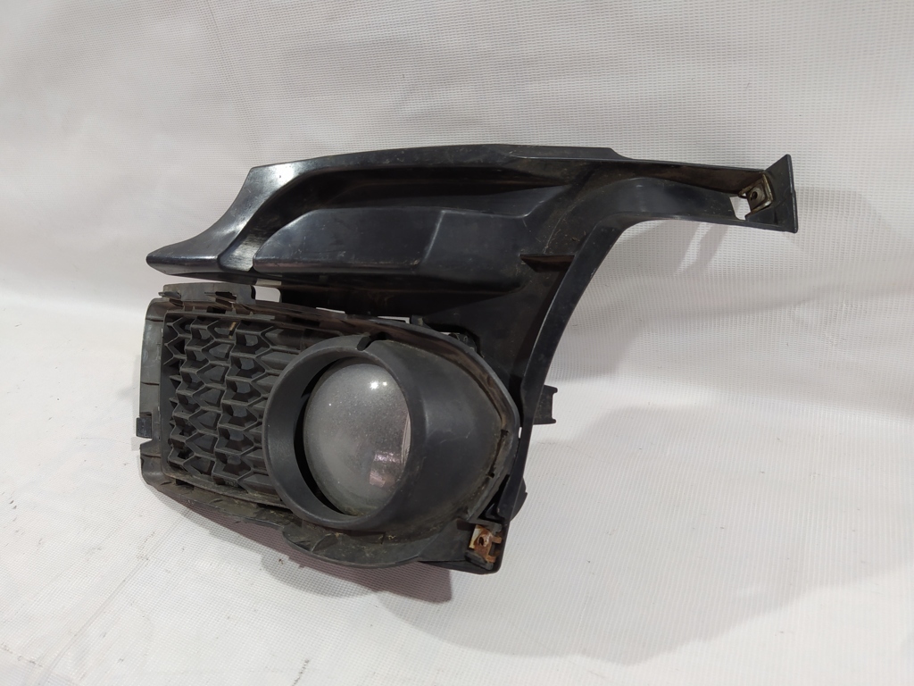 X3 Фара протитуманна права з кріпленням BMW X3 2006-2010 89206261 BMW X3 2