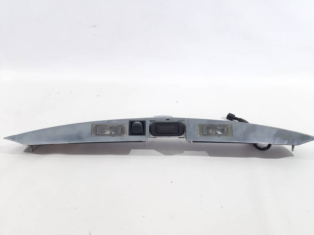 Equinox Накладка задней двери с камерой заднего хода Chevrolet Equinox 2010-2015 84048500 Chevrolet Equinox 2