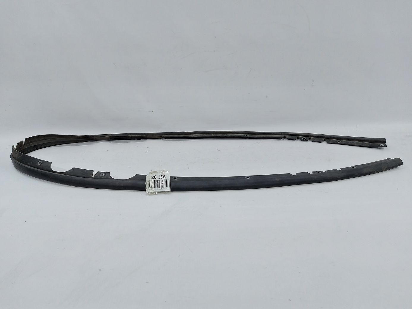 Volt. Ущільнювальна гумка капота Chevrolet Volt 2011-2015 25958877 Chevrolet Volt