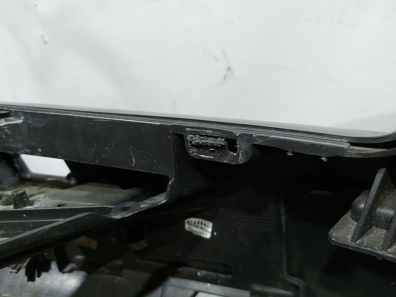 Товари з дефектами Бампер передній (тріщина, потертості) Jaguar XF 2012-2014 C2Z16216XXX Jaguar XF 13