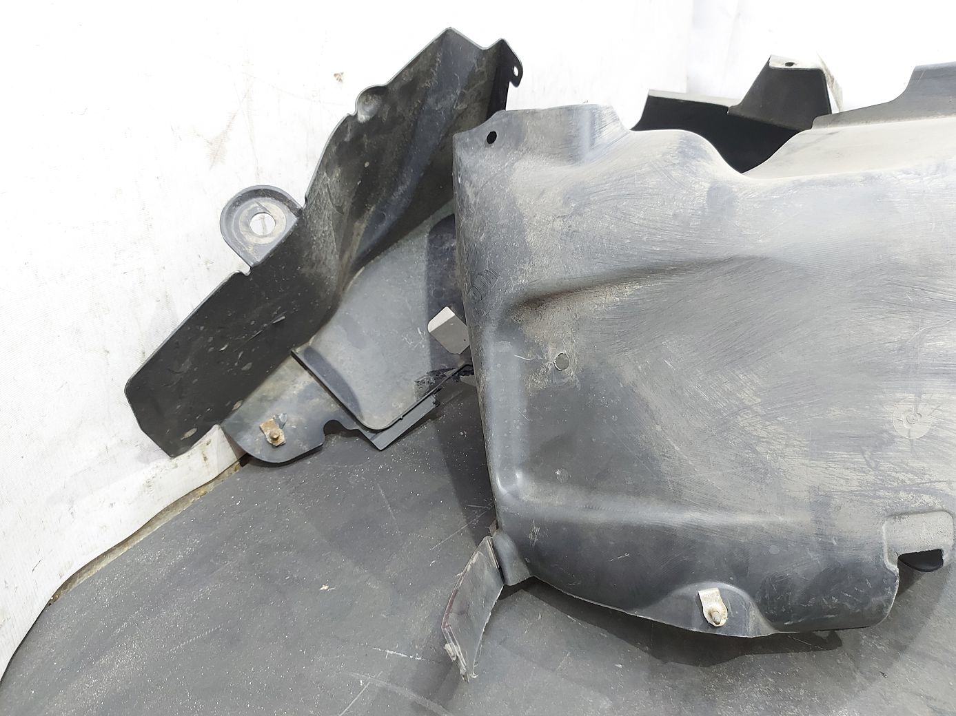 Dart Підкрилок задній правий Dodge Dart 2013-2019 68082836AG Dodge Dart 9