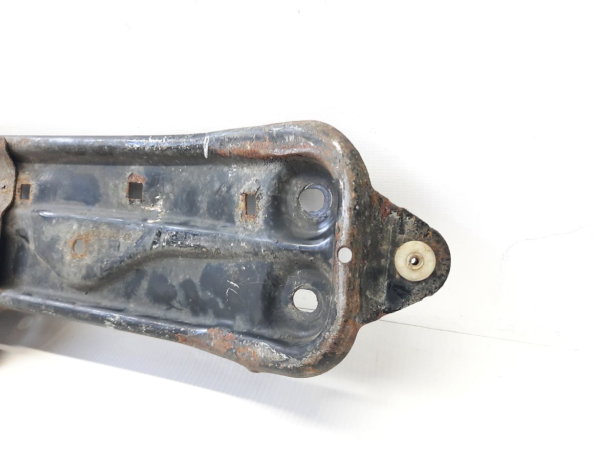 5 series Соединительная траверса туннеля BMW 5 series 2011-2013 51617203076 BMW 5 series 5