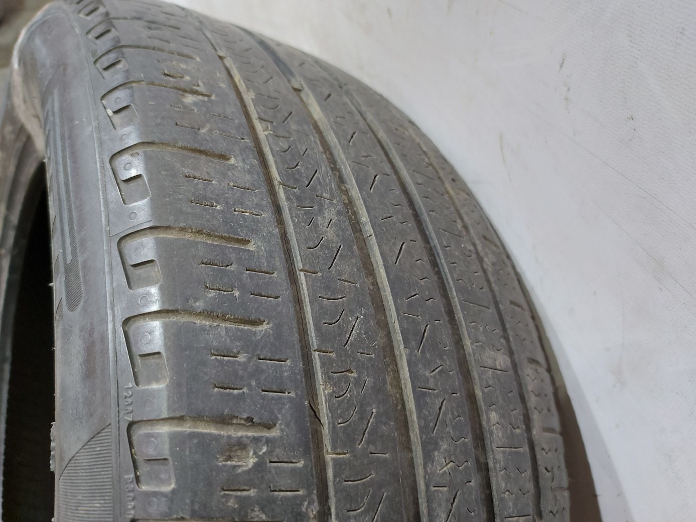  Гума Pirelli Cinturato 215/55R17 4