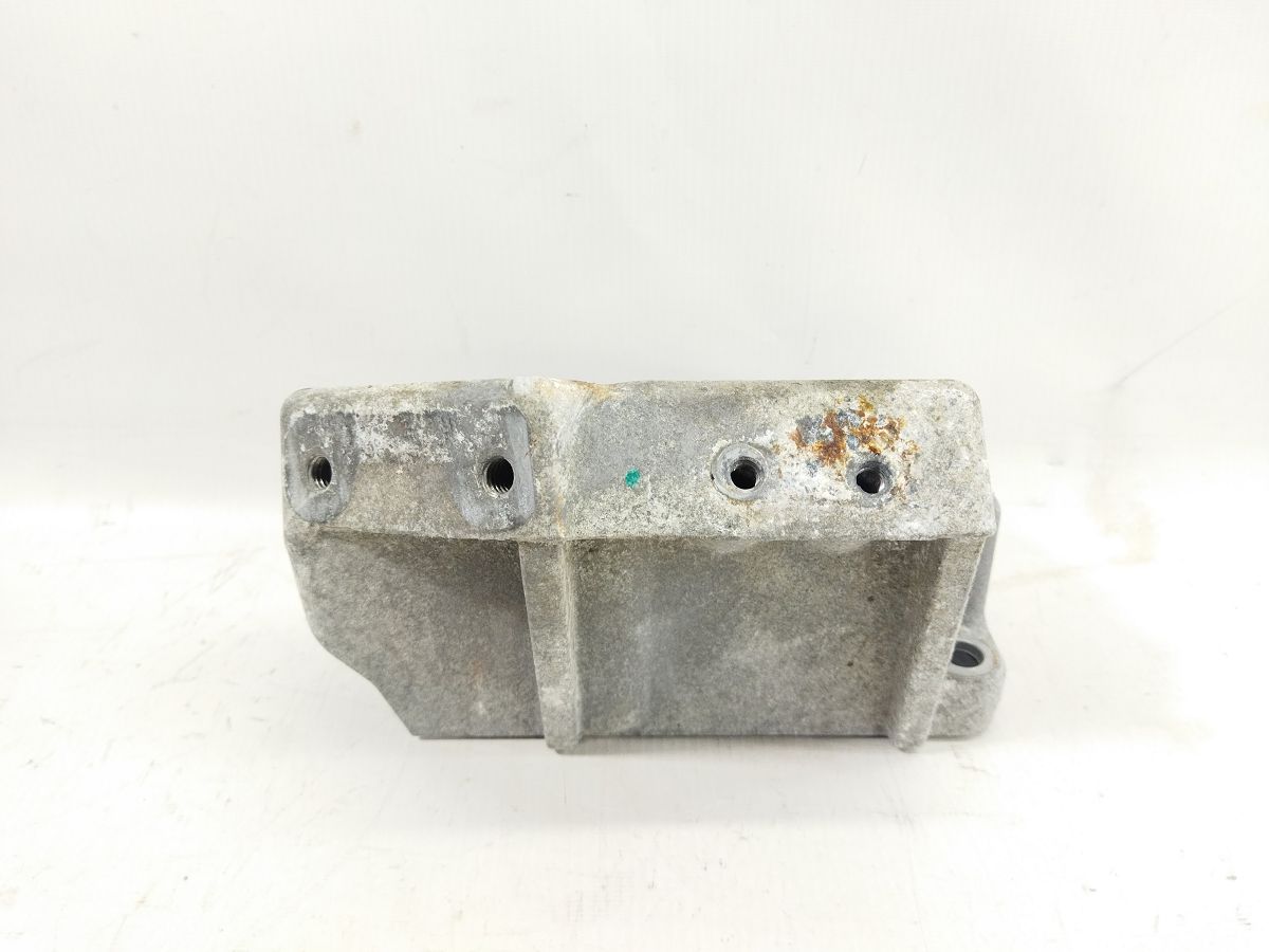 Charger Кронштейн подушки двигуна правий Dodge Charger 2011-2020 4726026AB Dodge Charger 2 Charger Кронштейн подушки двигуна правий Dodge Charger 2011-2020 4726026AB Dodge Charger 2