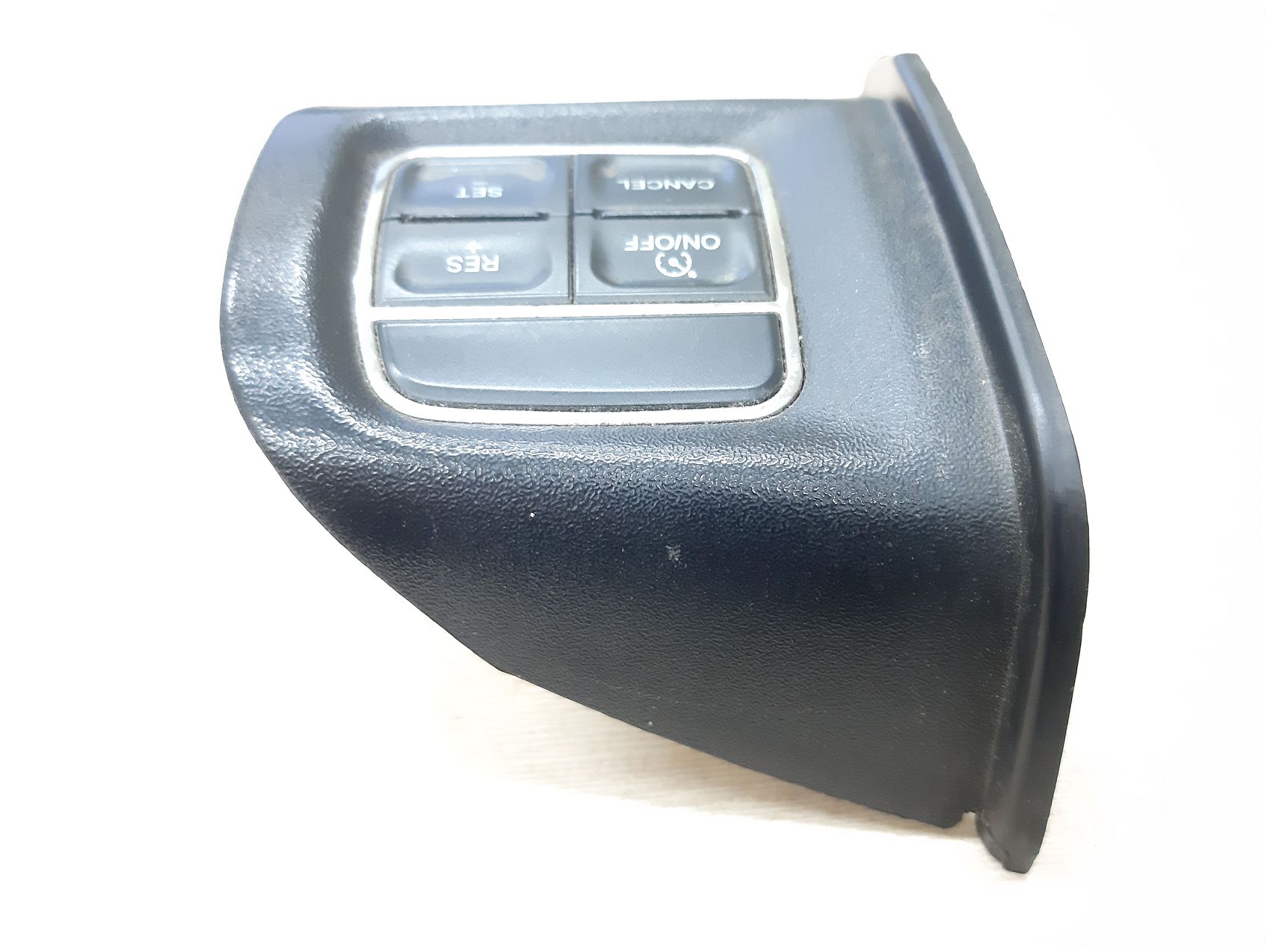 Avenger Кнопки керма праві Dodge Avenger 2011-2014 56046094AF Dodge Avenger 4 Avenger Кнопки керма праві Dodge Avenger 2011-2014 56046094AF Dodge Avenger 4