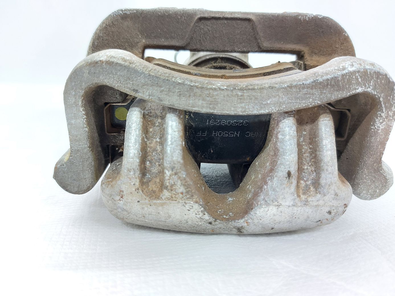 Malibu Суппорт тормозной задний правый Chevrolet Malibu 2013-2016 13580999 Chevrolet Malibu 2