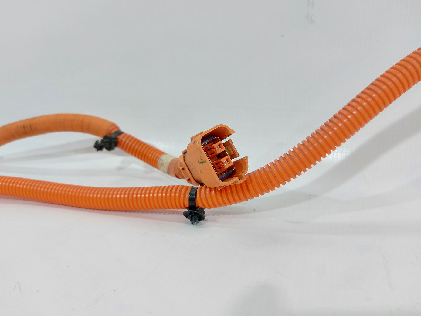 Volt Кабель плюсовий АКБ Chevrolet Volt 2011-2015 22827025 Chevrolet Volt 3 Volt Кабель плюсовий АКБ Chevrolet Volt 2011-2015 22827025 Chevrolet Volt 3