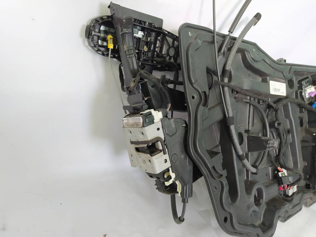 200 limited Вкладыш двери передней левой Chrysler 200 Limited 2015-2017 68249035AA Chrysler 200 Limited 3