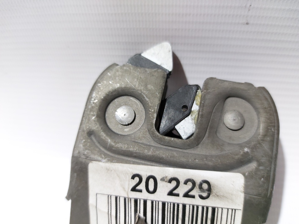 5 series Замок спинки сидінь заднього ряду лівий BMW 5 series 2004-2021 52207112863 BMW 5 series 3