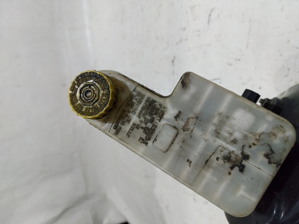 Avenger Головний гальмівний циліндр Dodge Avenger 2012-2014 68183966AB Dodge Avenger 7