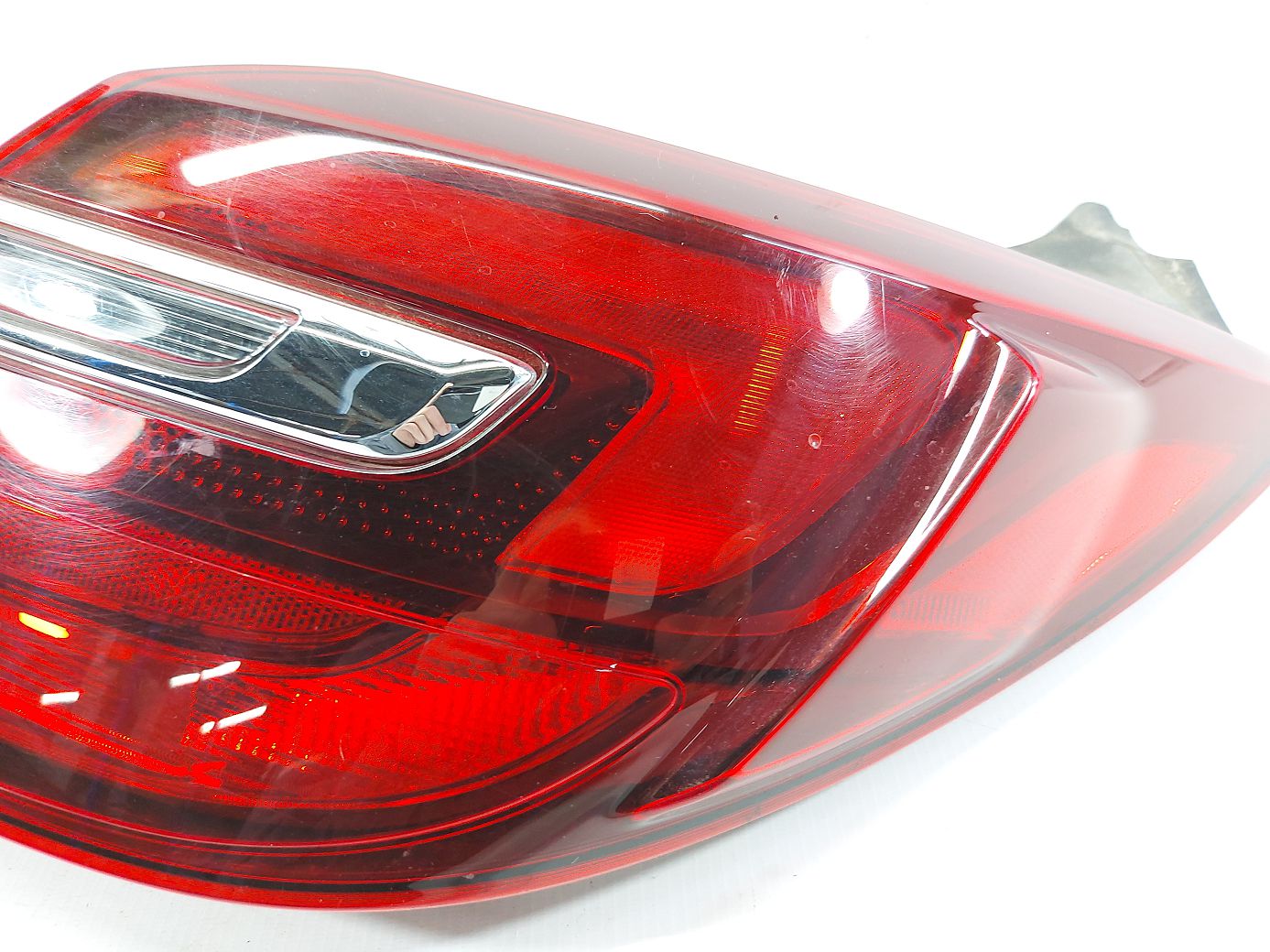 Regal Фонарь задний правый Buick Regal 2014-2017 39024207 Buick Regal 3