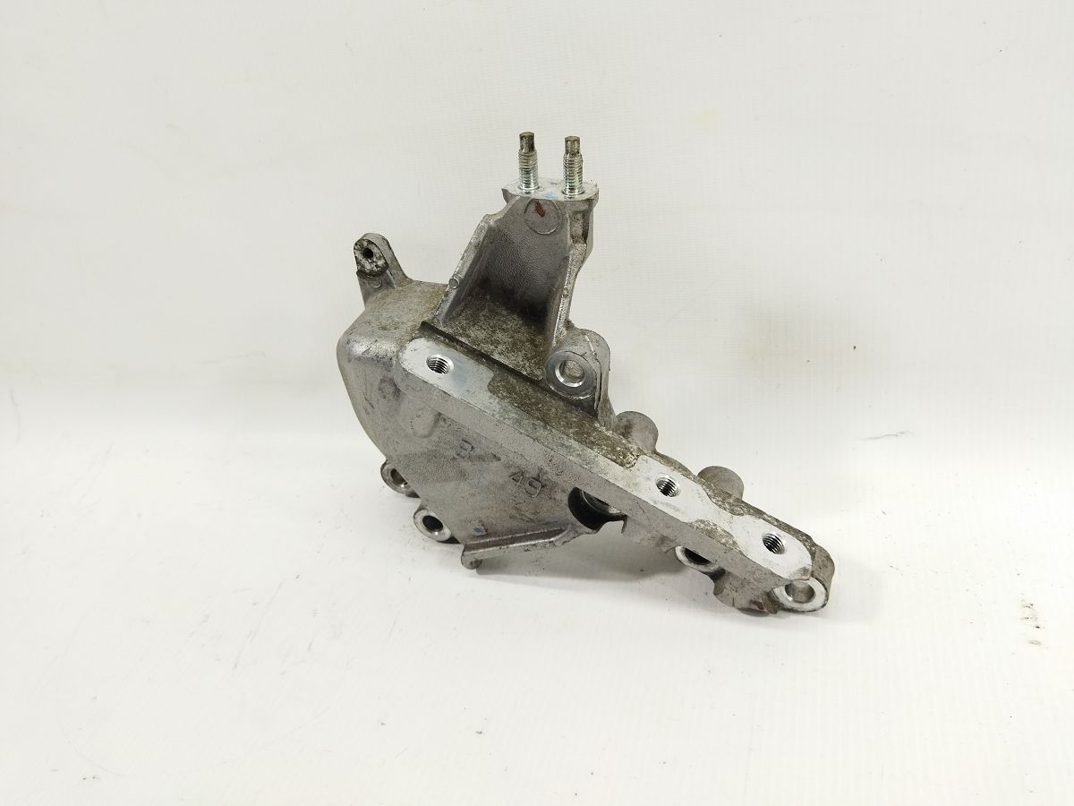 Sienna Кронштейн двигуна лівий Toyota SIENNA 2011-2016 123150P031 Toyota SIENNA 3 Sienna Кронштейн двигуна лівий Toyota SIENNA 2011-2016 123150P031 Toyota SIENNA 3