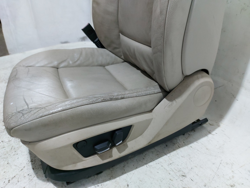 5 series Сиденье переднее левое BMW 5 series 2009-2016 52109160684 BMW 5 series 4