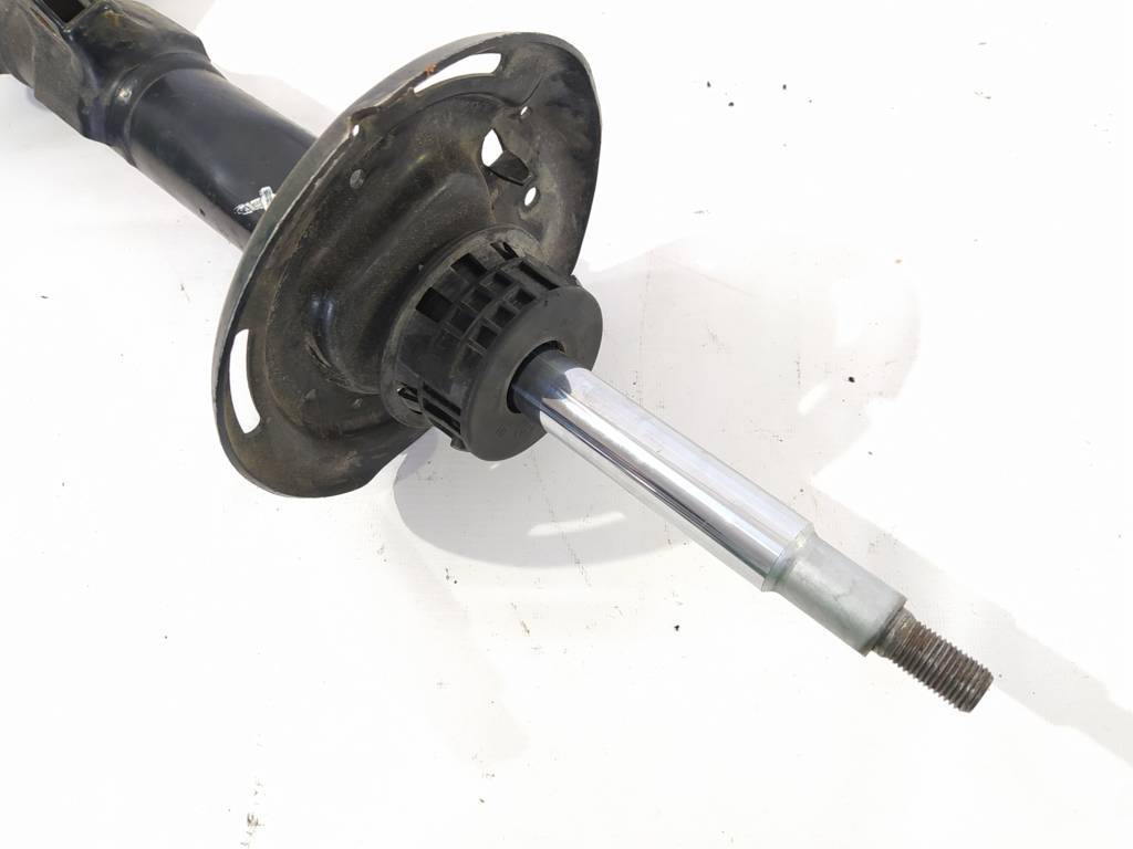 207 Стойка амортизатора передняя левая Mercedes-Benz 207 2012 A2073204138 MERCEDES-BENZ Mercedes-Benz 207 4