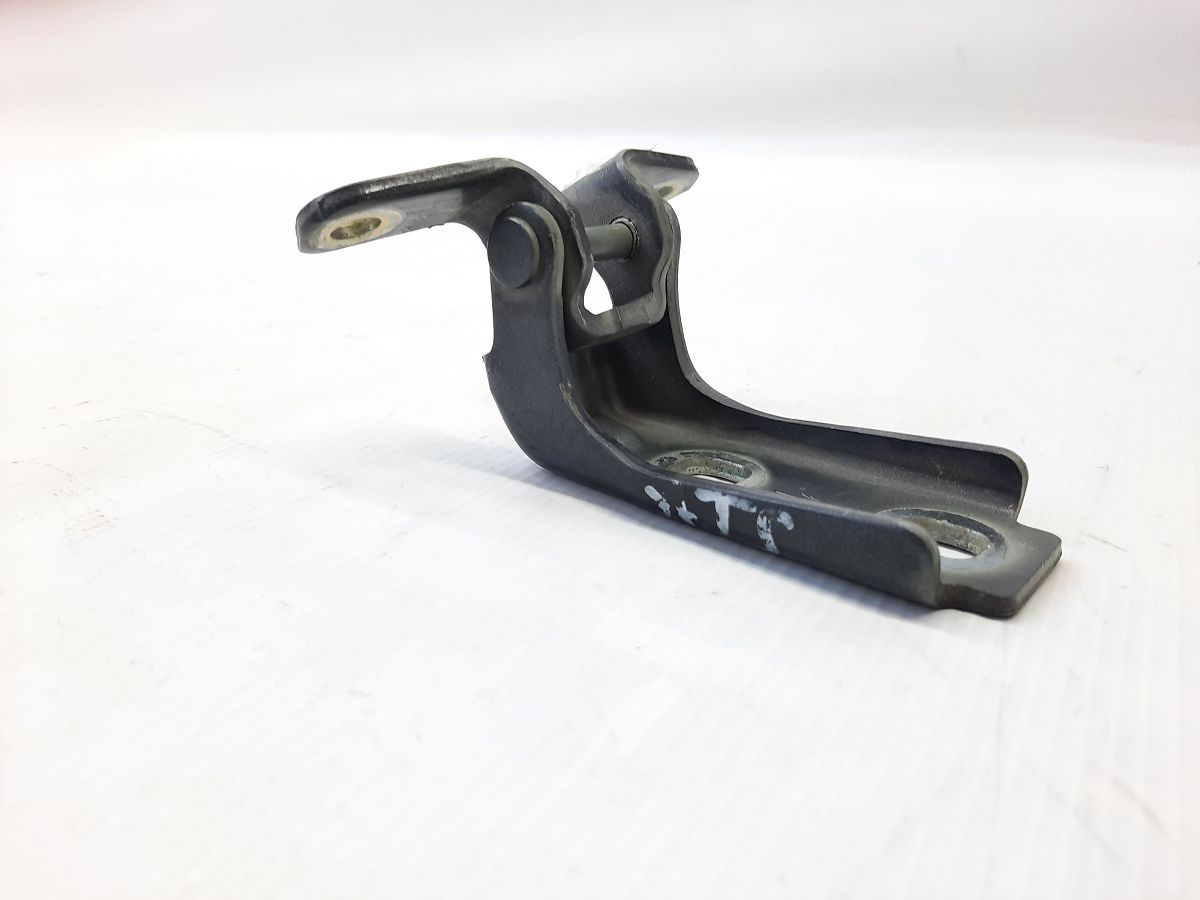 Ats Петля двери передней правой/левой верх/низ Cadillac ATS 2005-2021 13501712 Cadillac ATS 8