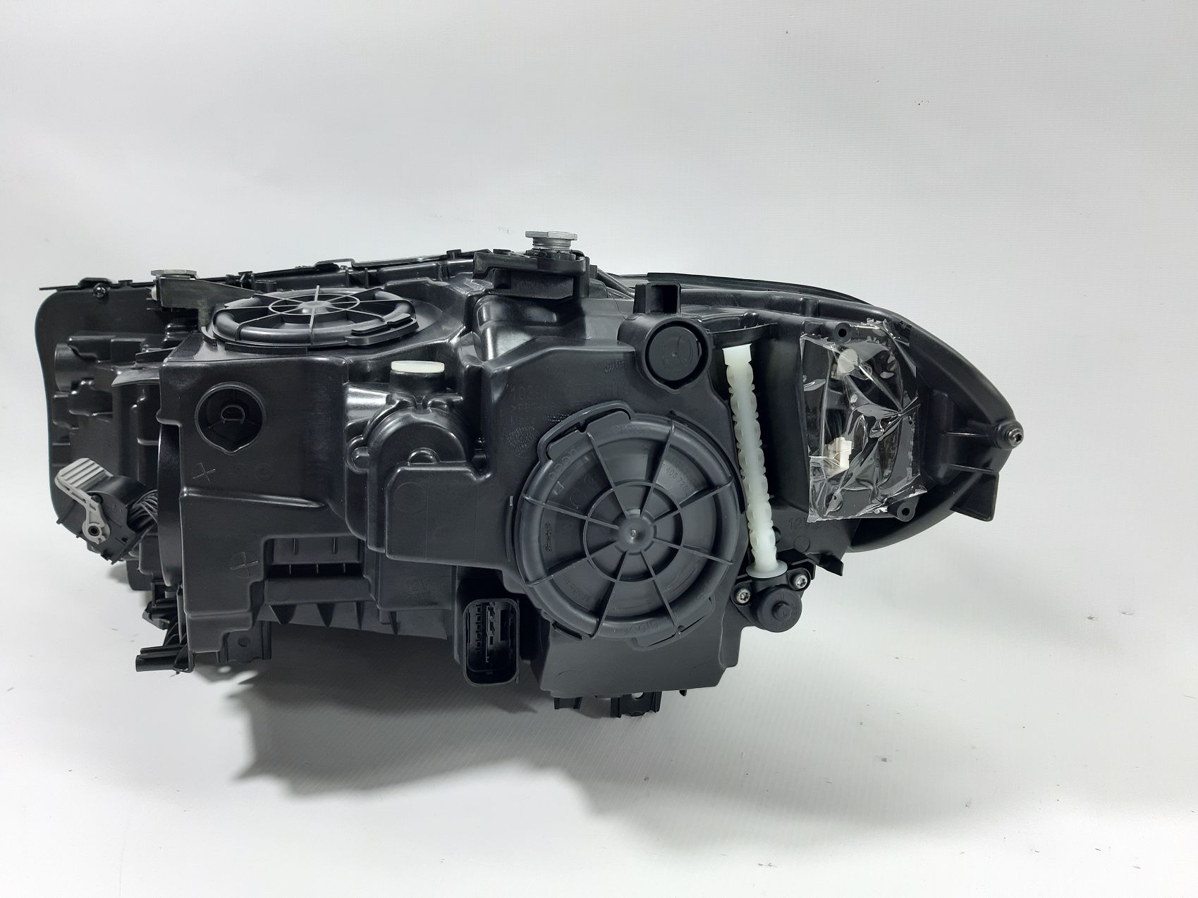 Фари головного світла Фара передня права adaptive LED BMW 5 2017-2020 63117214962 BMW 5 7