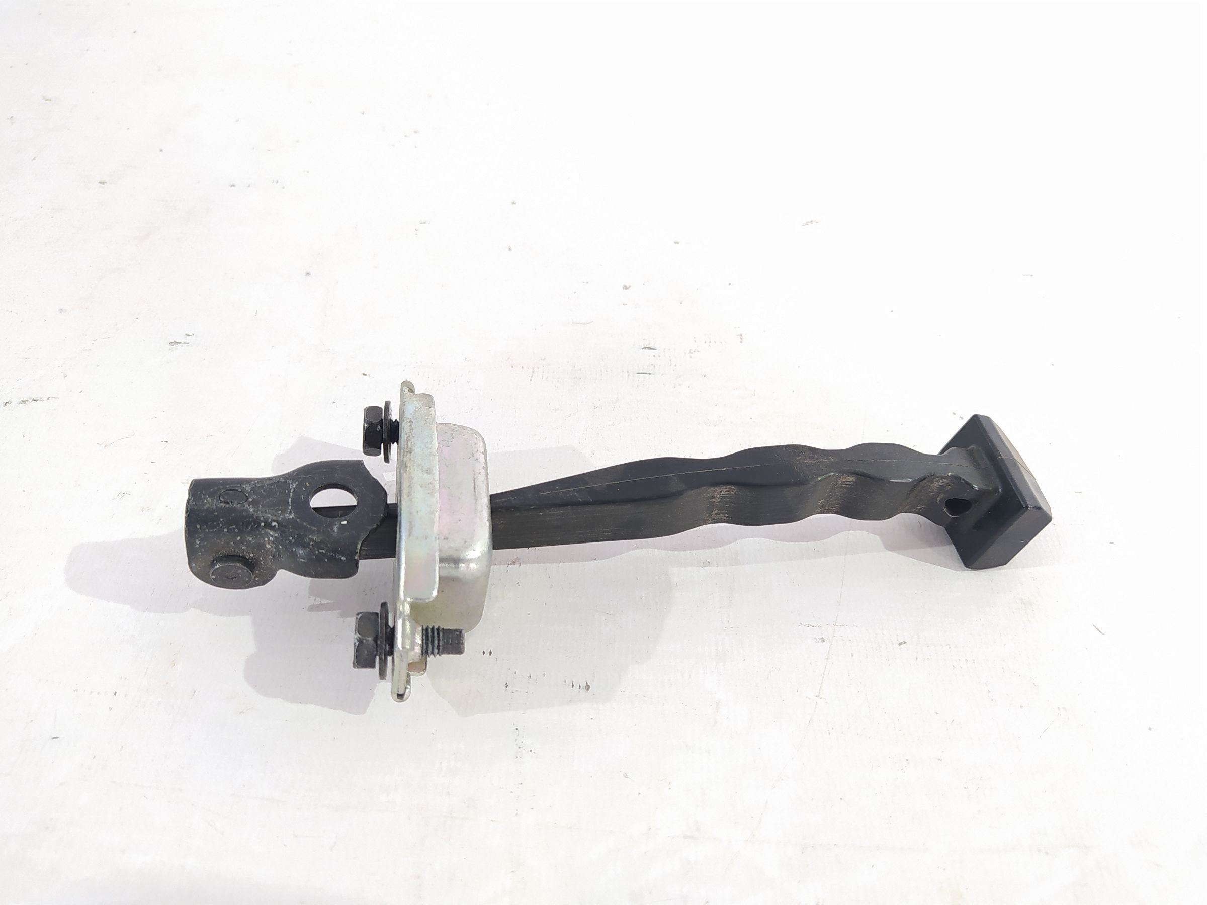 Versa note. Обмежувач дверей задньої лівої/правої Nissan Versa Note 2014-2019 824303VA0B Nissan Versa Note Versa note. Обмежувач дверей задньої лівої/правої Nissan Versa Note 2014-2019 824303VA0B Nissan Versa Note