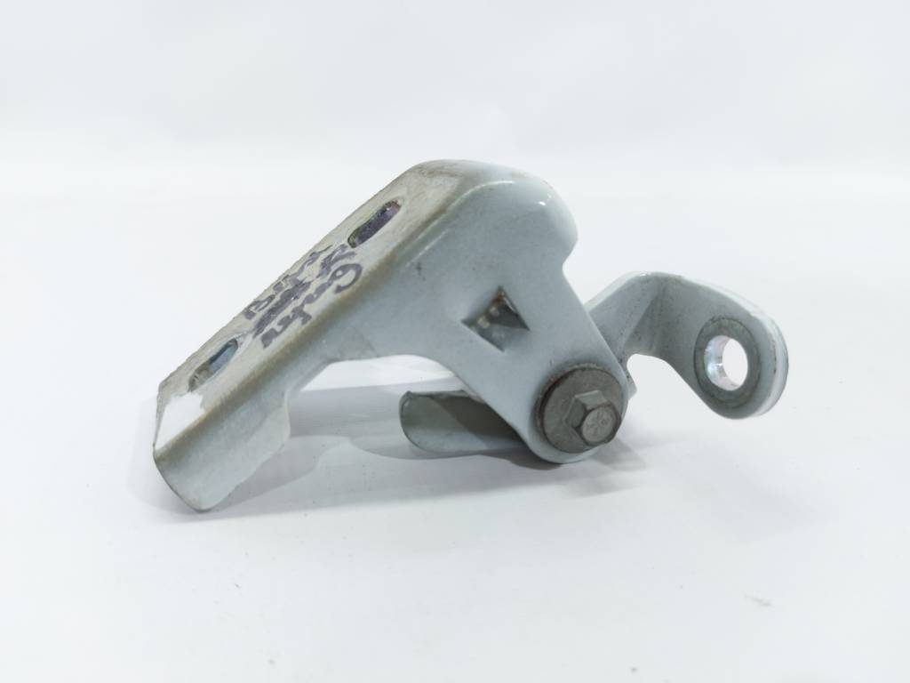 Regal. Петля двері передньої правої верхня Buick Regal 2010-2017 13281821 Buick Regal