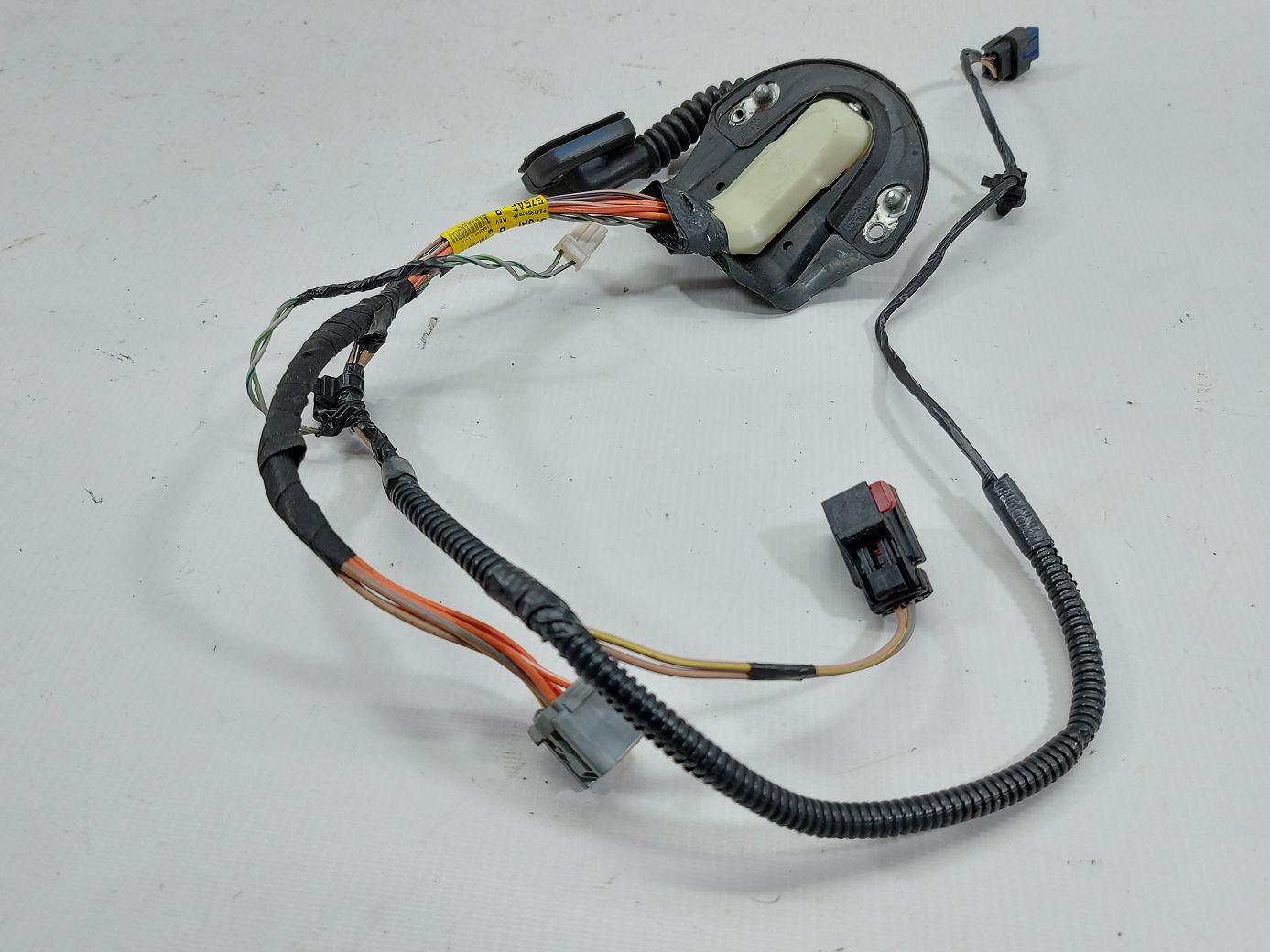 Patriot Проводка дверей задньої лівої Jeep Patriot 2012 04795575AF Jeep Patriot 4