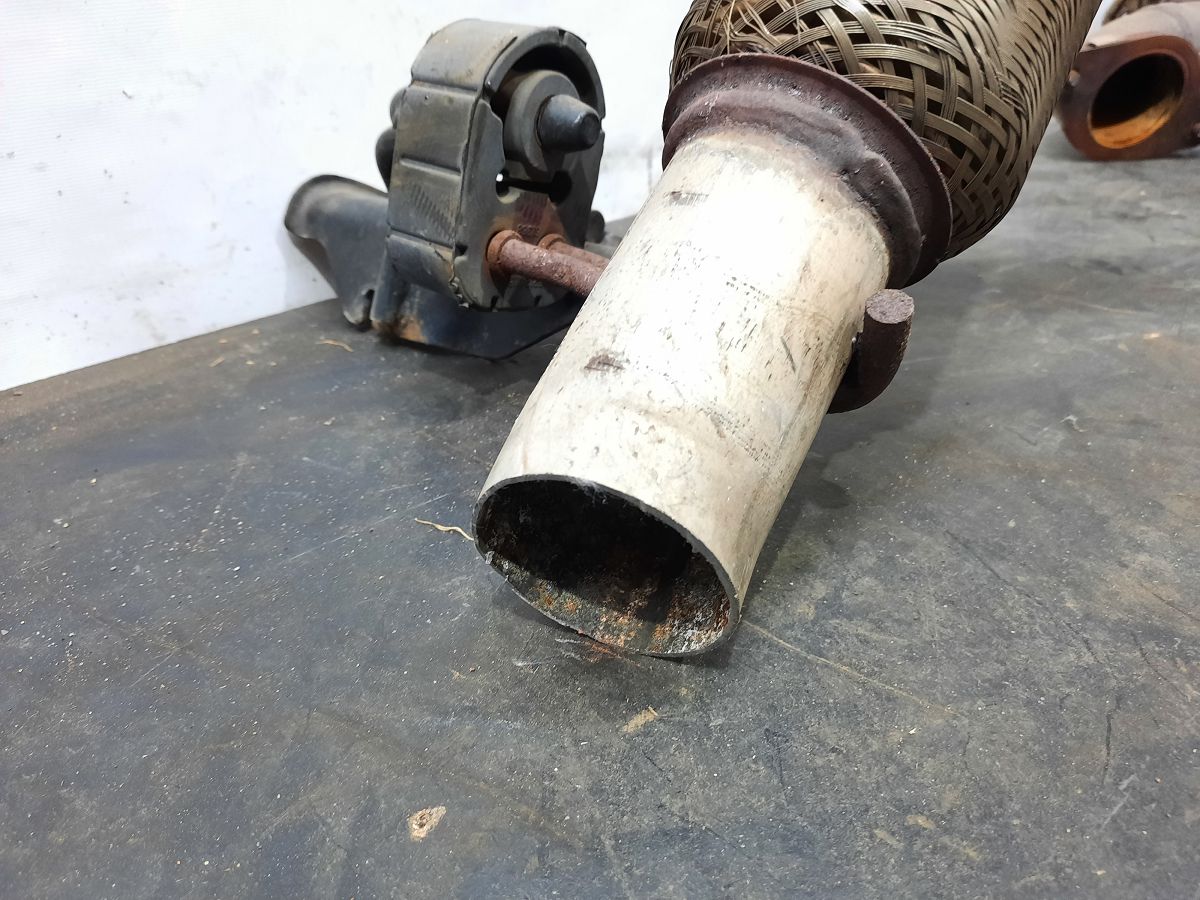 Grand caravan Вихлопна труба передня частина Dodge Grand Caravan 2014-2018 68210982AB Dodge Grand Caravan 2 Grand caravan Вихлопна труба передня частина Dodge Grand Caravan 2014-2018 68210982AB Dodge Grand Caravan 2