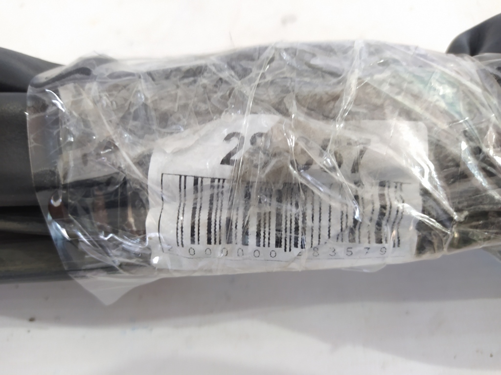 Cruze Уплотнитель проема двери задней левой Chevrolet Cruze 2011-2016 95021342 Chevrolet Cruze 9