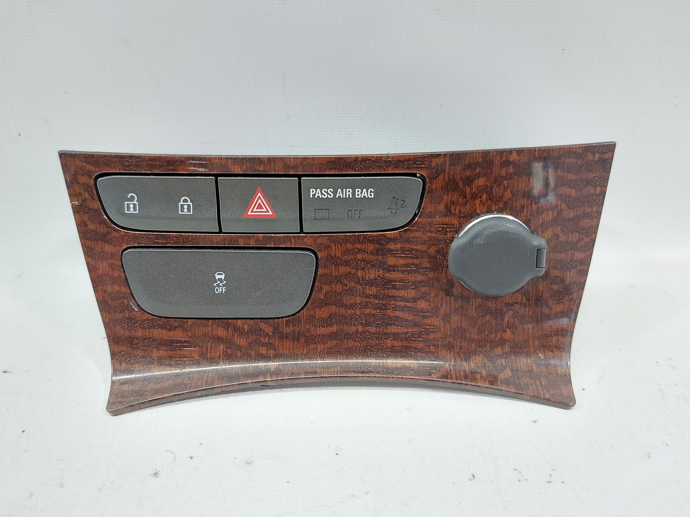 Malibu. Панель центральної передньої консолі з прикурювачем Chevrolet Malibu 2013 20982758 Chevrolet Malibu