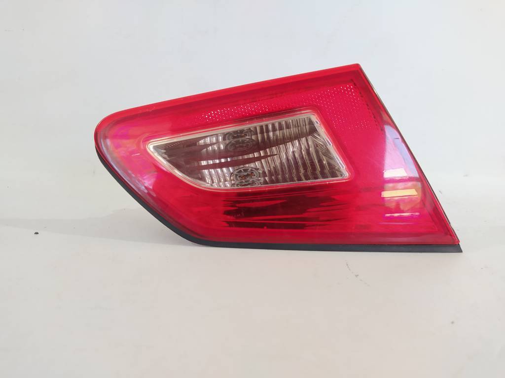 G37. Фонарь крышки багажника левый Infiniti G37 2007-2015 26545JK60C Infiniti G37