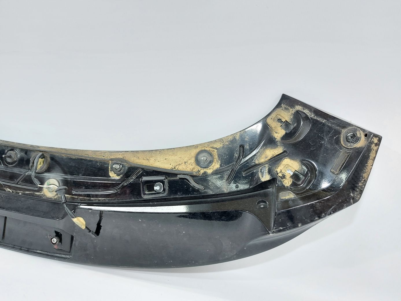 Volt Спойлер крышки багажника Chevrolet Volt 2011-2015 22916012 Chevrolet Volt 5