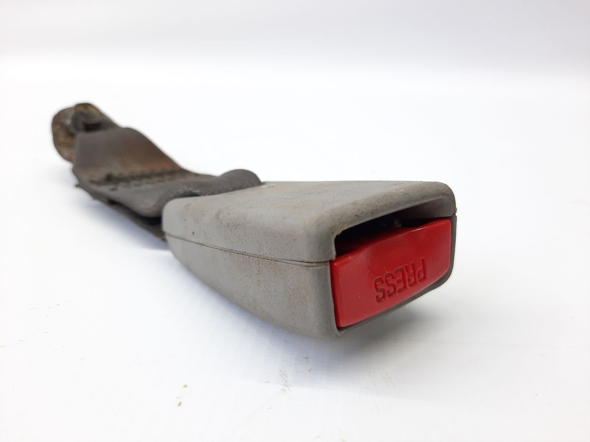 Insight Замок ремня безопастности заднего ряда сидений лев/прав Honda Insight 2010-2014 04823TM8A00ZB Honda Insight 10