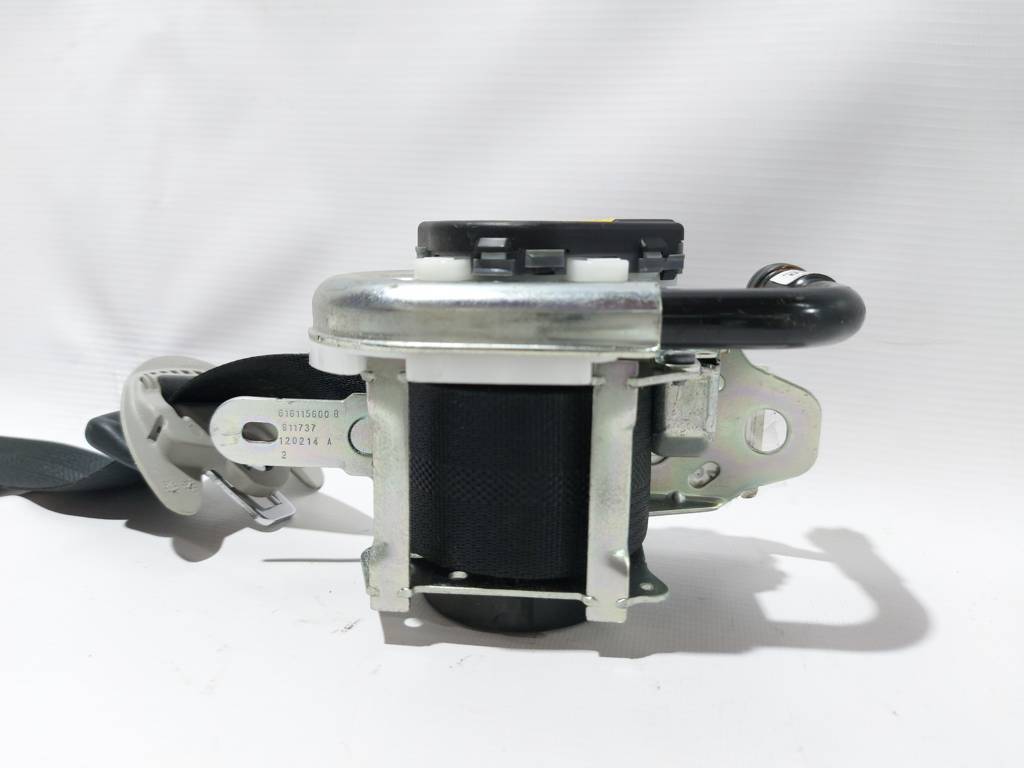 Prius c Ремінь безпеки передній правий Toyota Prius C 2012-2017 7321052823B0 Toyota Prius C 4
