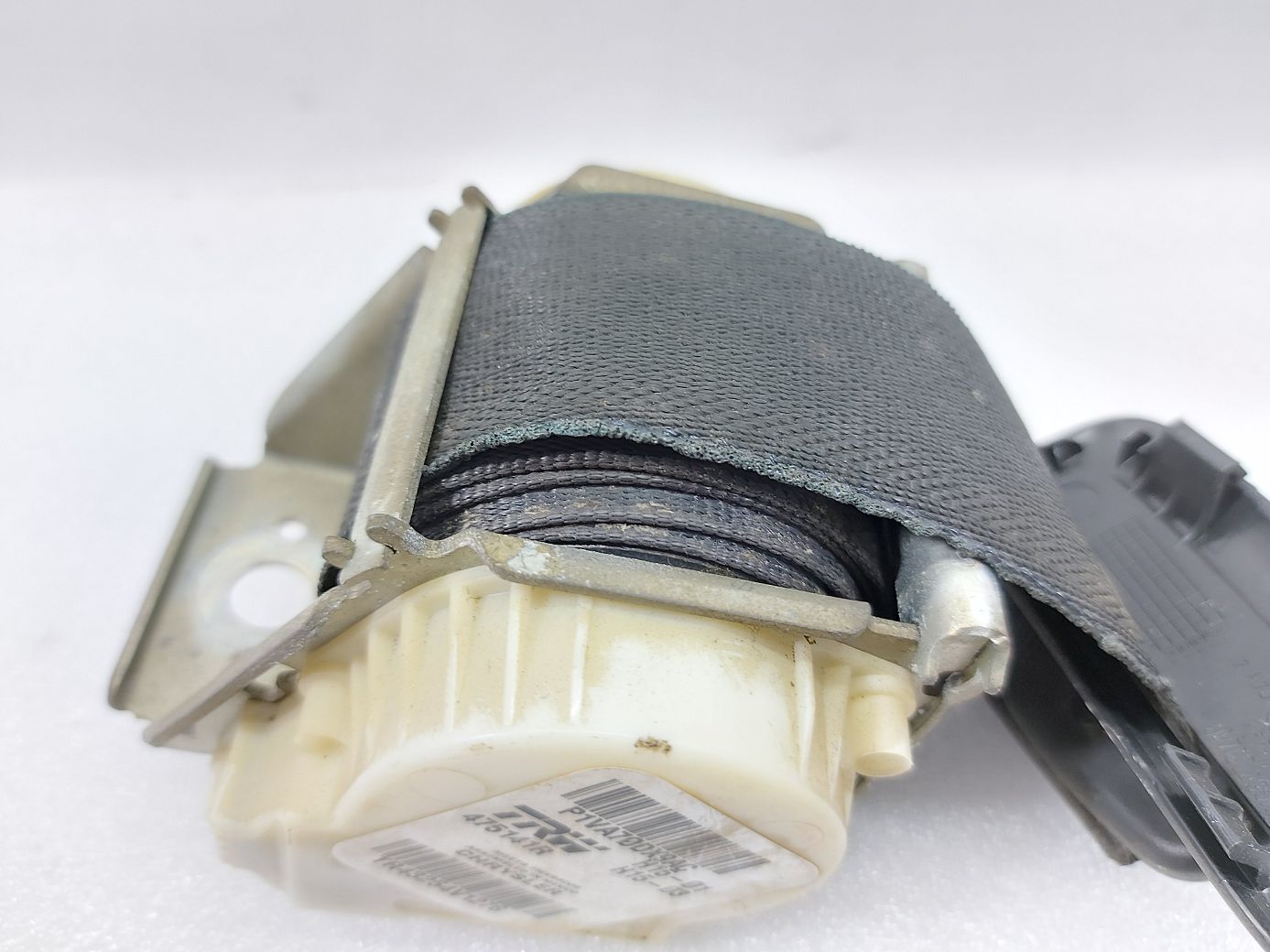 200 limited Ремінь безпеки задній лівий Chrysler 200 Limited 2015-2017 1VA70DX9AF Chrysler 200 Limited 3