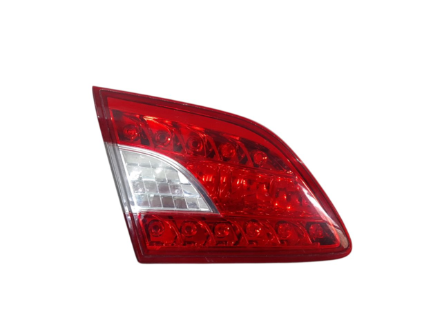 Sentra. Ліхтар кришки багажника лівий Nissan Sentra 2013-2015 265553SH5A Nissan Sentra