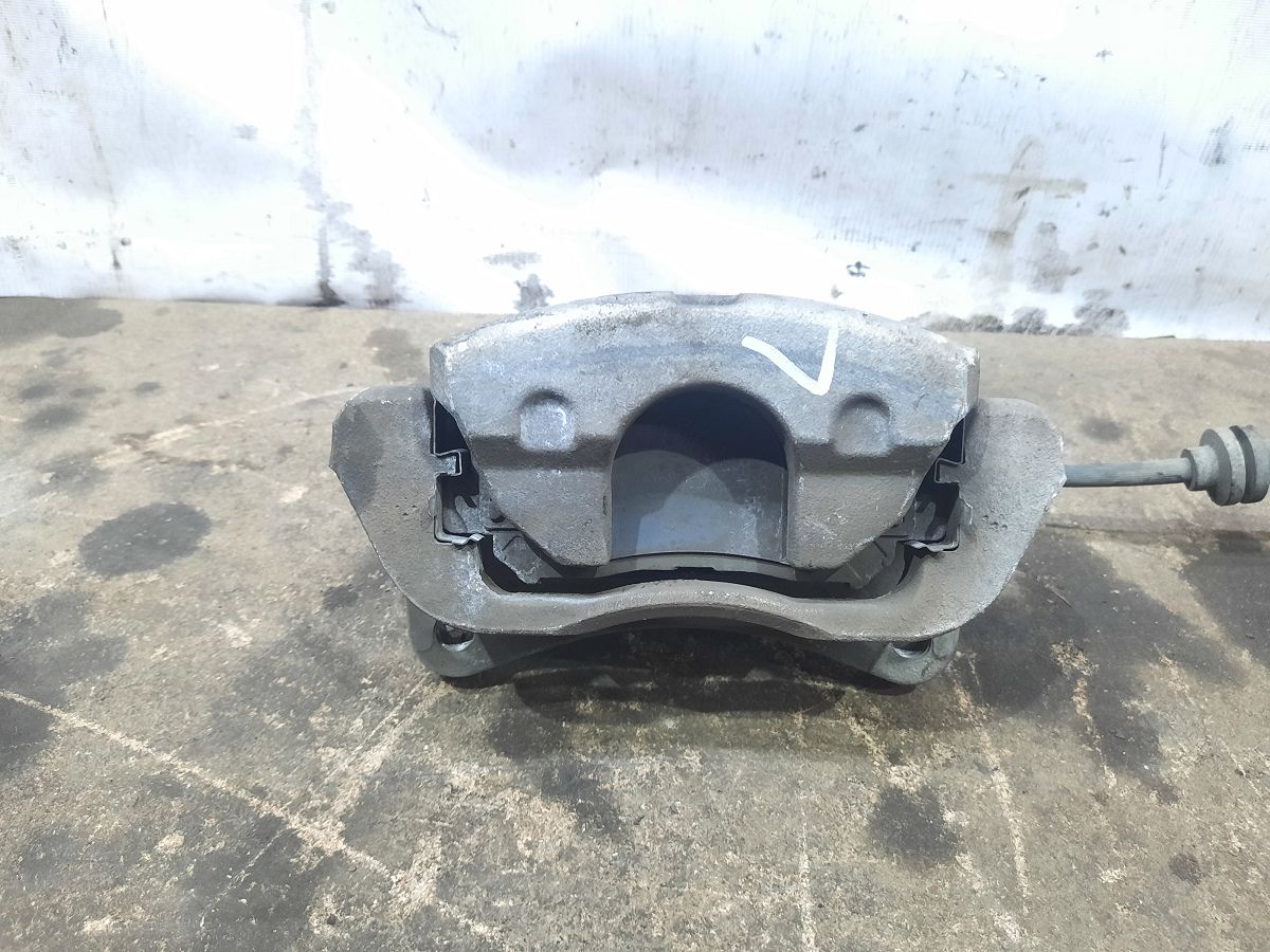 Dart Суппорт тормозной передний левый Dodge Dart 2013-2019 68160685AB Dodge Dart 15