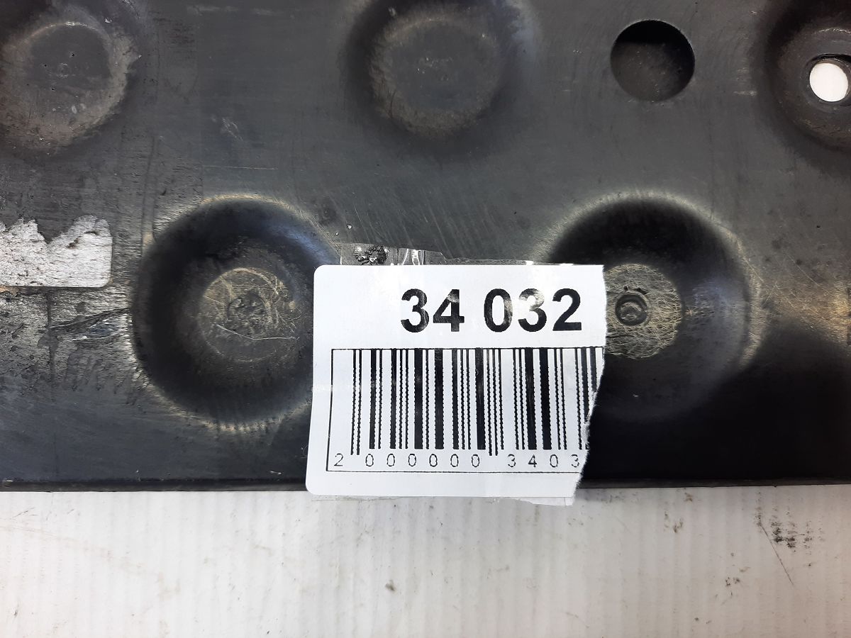 5 series Соединительная траверса туннеля BMW 5 series 2011-2013 51617203076 BMW 5 series 2