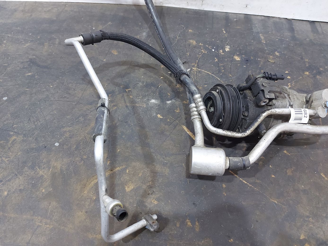 Ats Компрессор кондиционера Cadillac ATS 2016 86801131 Cadillac ATS 2